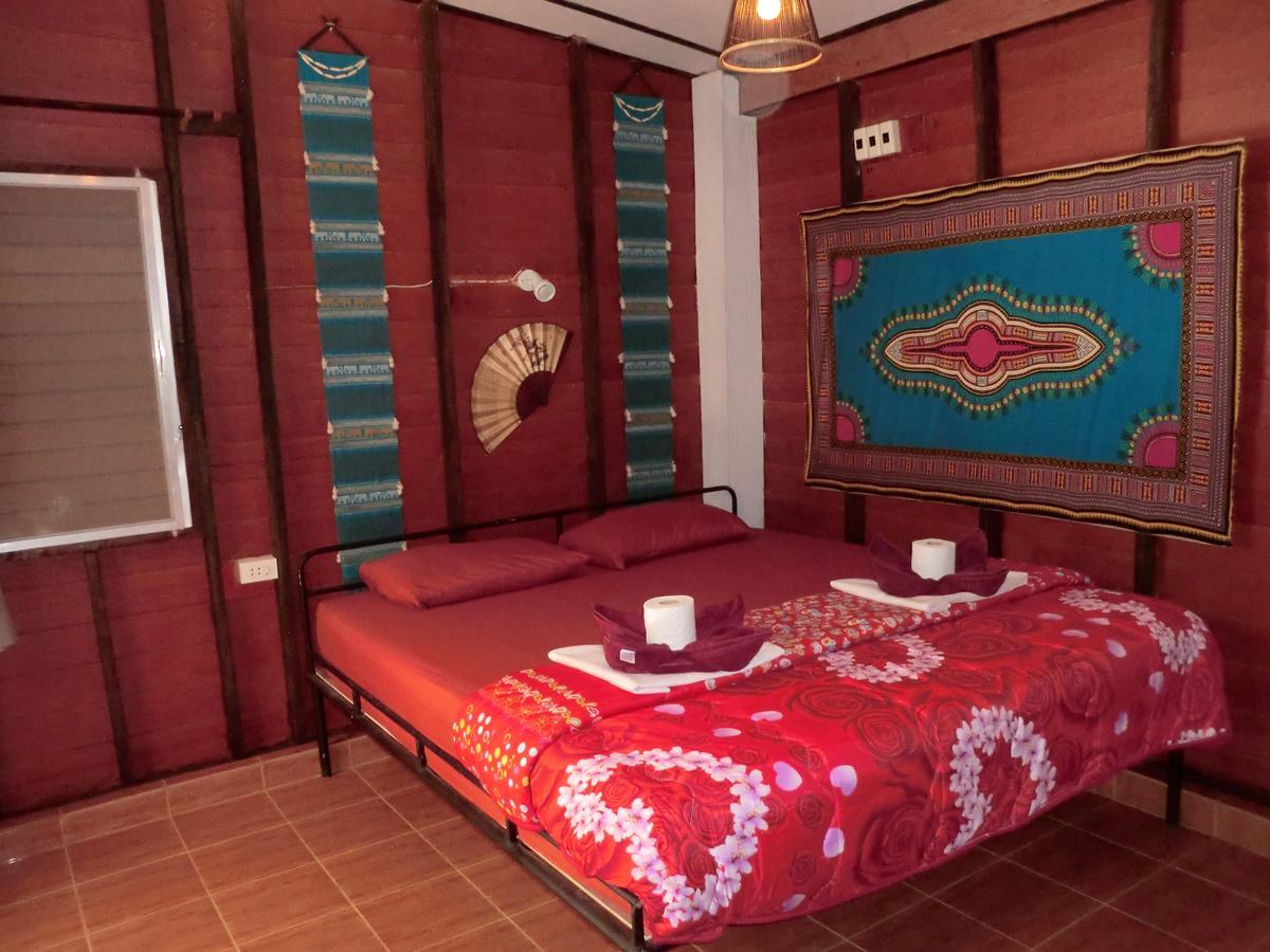Hans Strand Bungalows Ko Lanta Kültér fotó