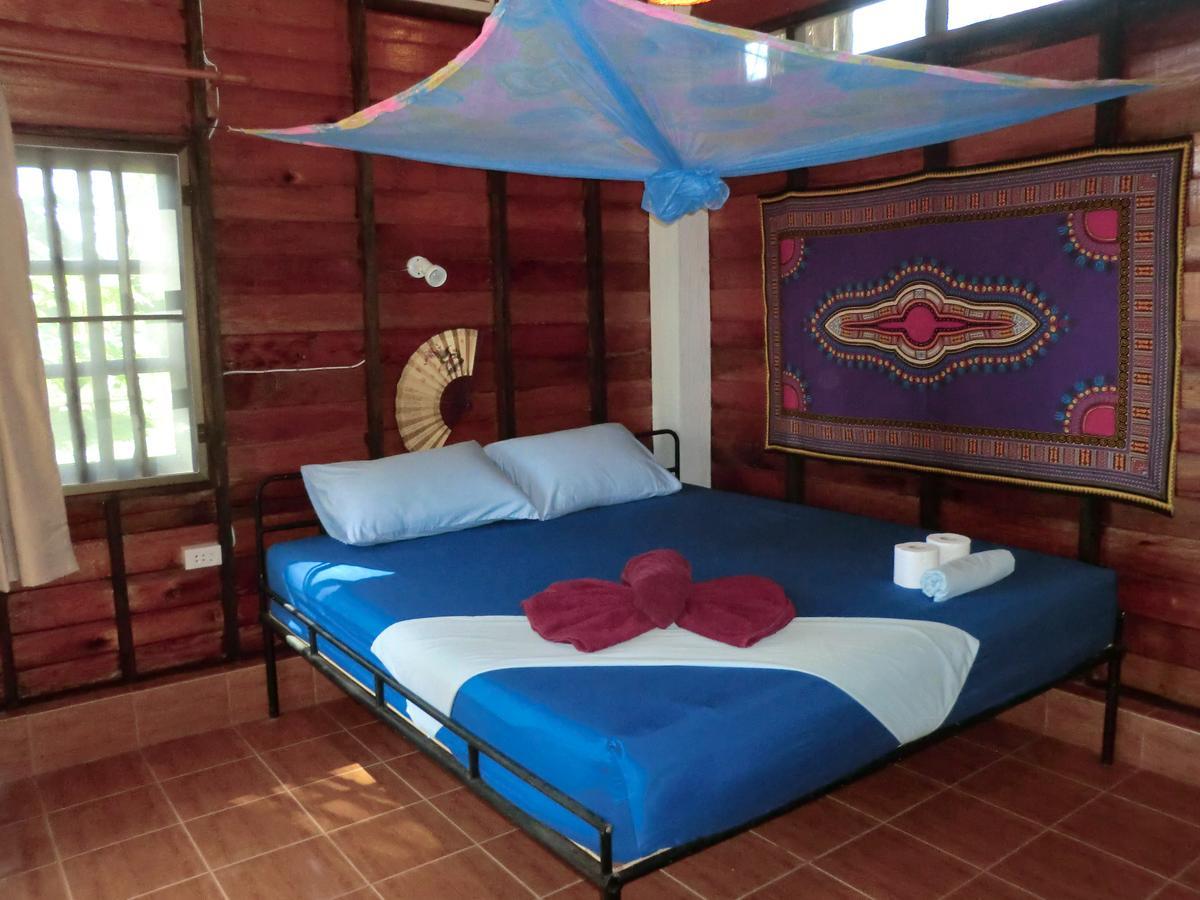 Hans Strand Bungalows Ko Lanta Kültér fotó