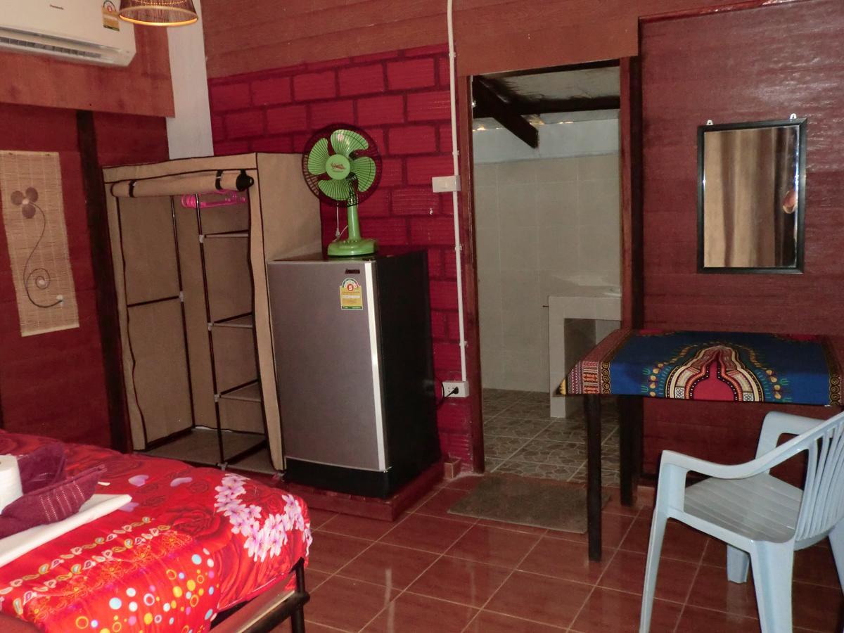 Hans Strand Bungalows Ko Lanta Kültér fotó