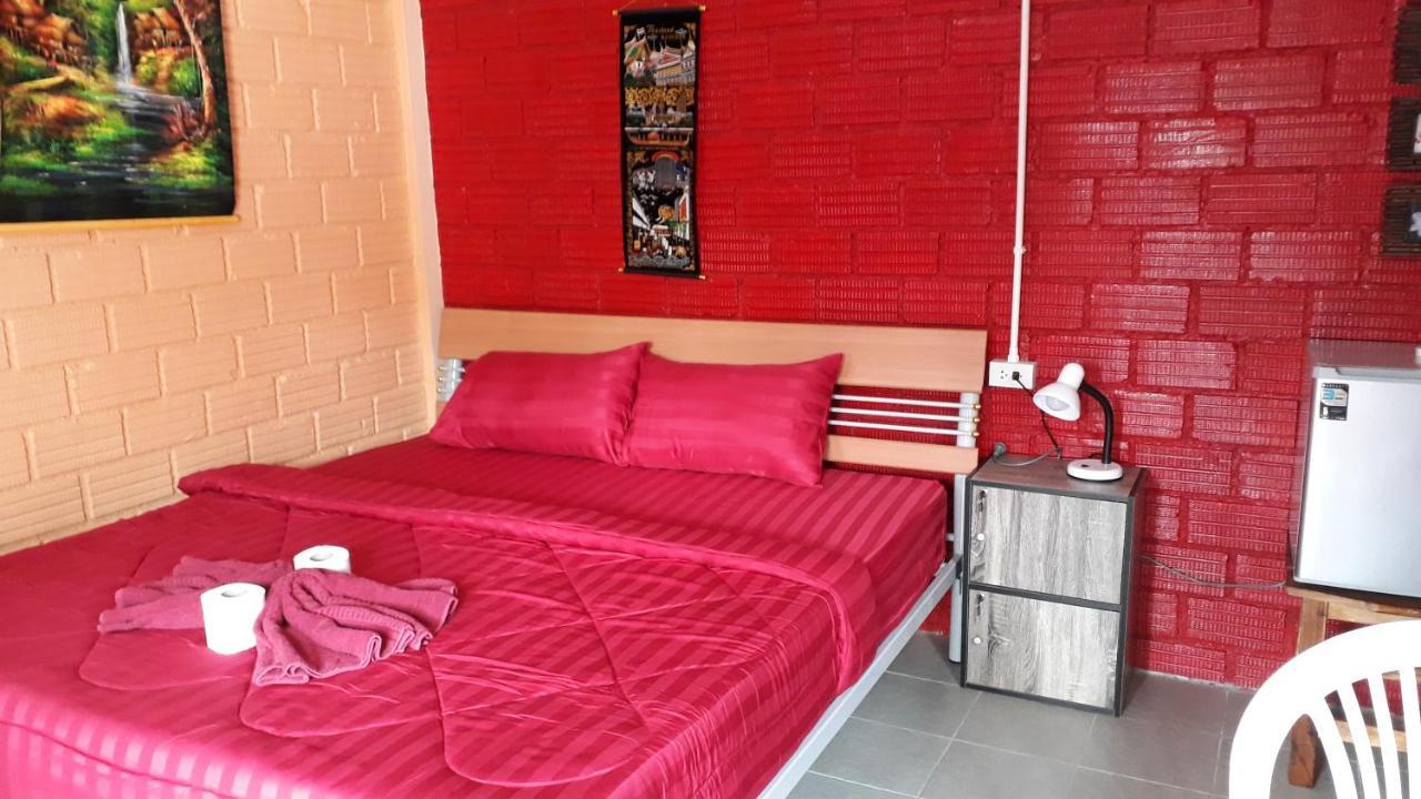 Hans Strand Bungalows Ko Lanta Kültér fotó